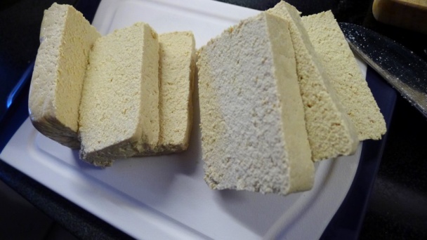 Tofu obalené v mandliach s pekanovou omáčkou (fotorecept) - obrázok 2