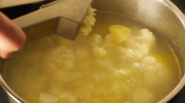 Karfiolová polievka (fotorecept) - obrázok 4