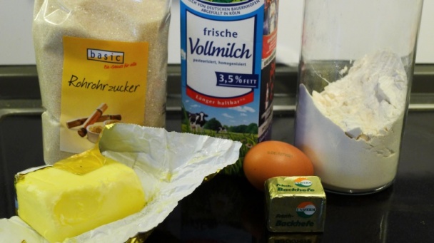 Mandľovo-medový koláč Bienenstich (fotorecept) - obrázok 1