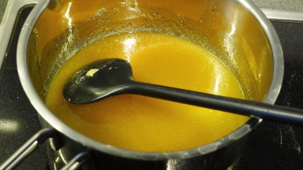 Mandľovo-medový koláč Bienenstich (fotorecept) - obrázok 5