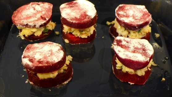 Pečená cvikla so zemiakovo-bylinkovou plnkou (fotorecept) - obrázok 7