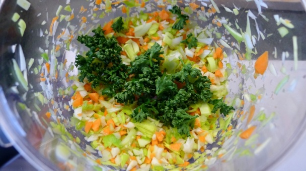 Tofu-zeleninové fašírky s majoránovými zemiakmi (fotorecept) - obrázok 1