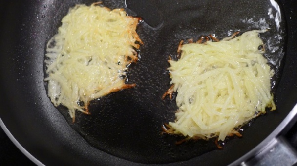 Fúzaté zemiakové placky - obrázok 1