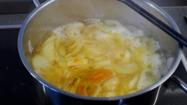 Cibuľovo-zemiaková polievka (fotorecept) - obrázok 3