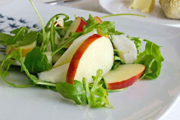 Špargľovo-jablkový šalát s rukolou - obrázok 3