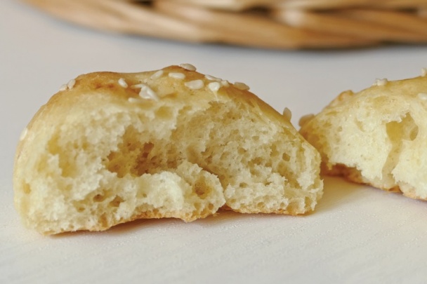 Tvarohové žemličky so sezamom - obrázok 5