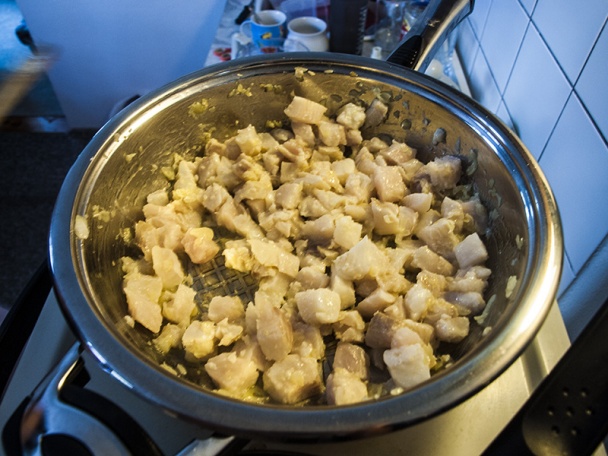 Rybie filé v karí omáčke - obrázok 3