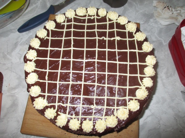 Banánovo-čokoládová torta - obrázok 7