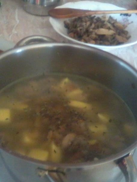 Hríbová krémová polievka (fotorecept) - obrázok 2