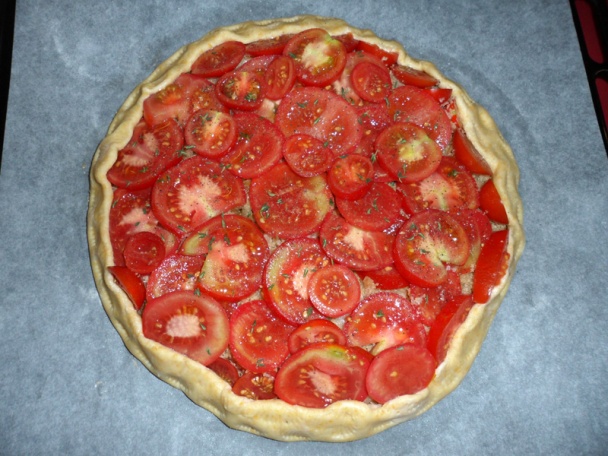 Paradajkovo - cibuľový koláč (fotorecept) - obrázok 12