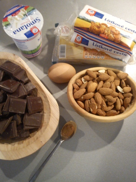 Mandľovo-čokoládové croissanty - obrázok 1