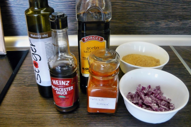 Špenátový šalát s jahodami - obrázok 1