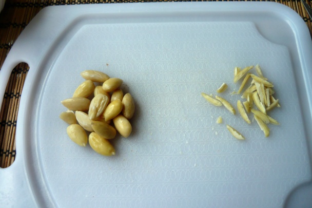 Špenátový šalát s jahodami - obrázok 3