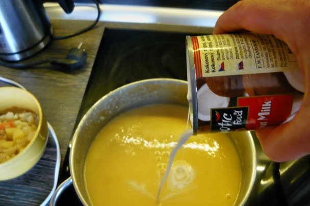 Zeleninová polievka s kokosovým mliekom (fotorecept) - obrázok 4