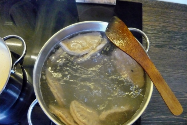 Tvarohové pirohy zo zvyšku zemiakového pyré (fotorecept) - obrázok 6