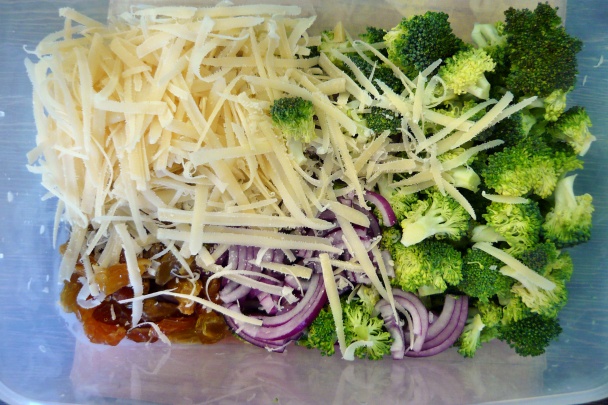 Brokolicový šalát so slaninou (fotorecept) - obrázok 4