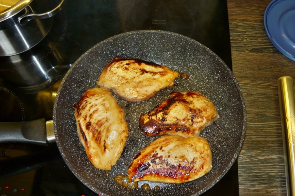 Lollo rosso  s rukolou a grilovanými kuracími prsiami (fotorecept) - obrázok 5