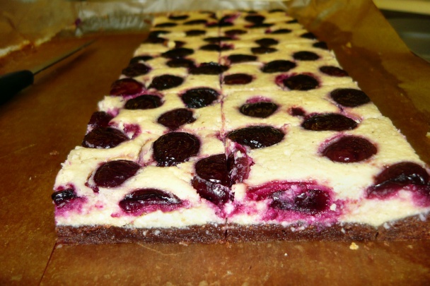 Tvarohovo-čerešňový koláč - obrázok 2