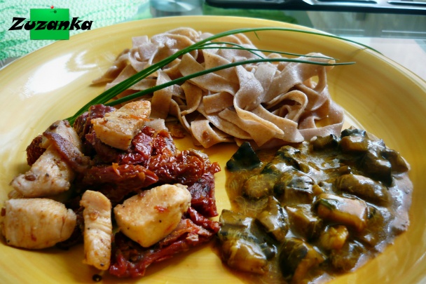 Kuracie prsia so sušenými paradajkami a hríbovou omáčkou (fotorecept) - obrázok 6