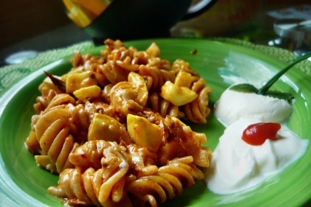 Zapečené fusilli s tuniakovým šalátom (fotorecept) - obrázok 4