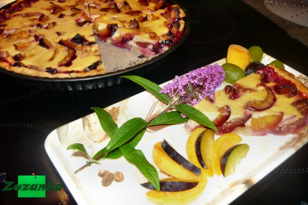 Slivkový koláč smotanou preliaty (fotorecept) - obrázok 5