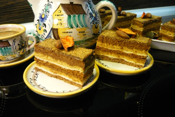 Medové rezy plnené stečeným jogurtom (fotorecept) - obrázok 10