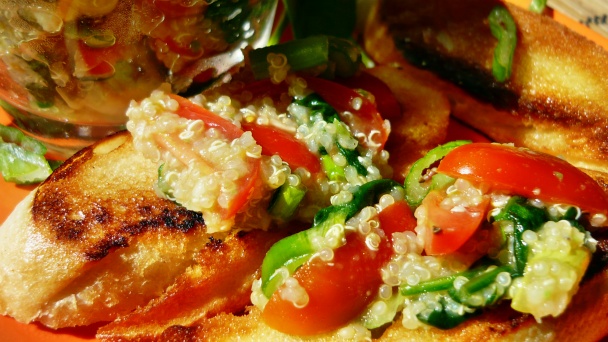 Quinoa s avokádom špenátom a paradajkami (fotorecept) - obrázok 5