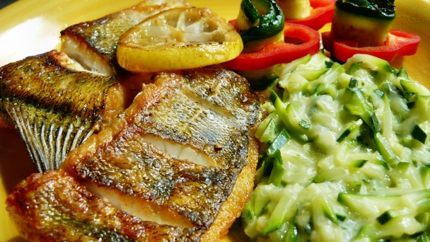 Zubáč s bryndzovou cuketou (fotorecept) - obrázok 6