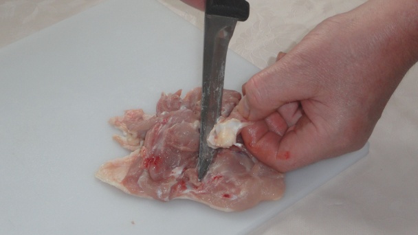 Ako vykostiť kuracie stehno (fotorecept) - obrázok 6