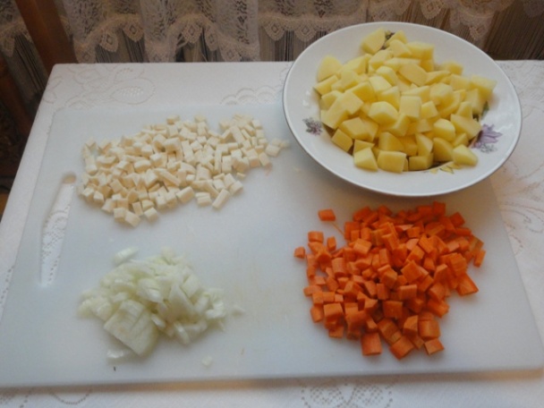 Falošný fazuľový guláš s haluškami - nokerlami (fotorecept) - obrázok 3