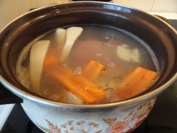 Fazuľová polievka s údeným mäsom (fotorecept) - obrázok 3