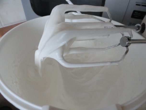 Karamelovo-jahodový tunel (fotorecept) - obrázok 2