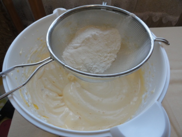 Karamelovo-jahodový tunel (fotorecept) - obrázok 4