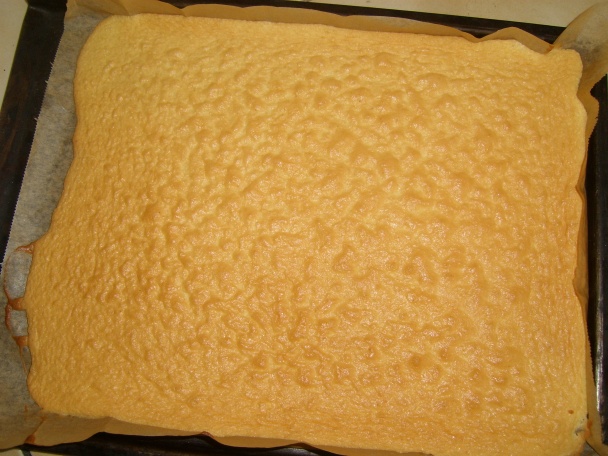 Kokosová roláda s ríbezľovým lekvárom (fotorecept) - obrázok 2