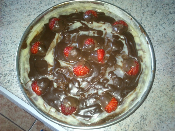 Nutellovo - jahodová torta - obrázok 1