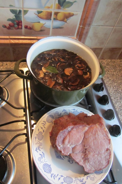 Hubová smotanová polievka - obrázok 3