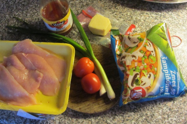 Kuracie prsia v alobale so zeleninou - obrázok 1