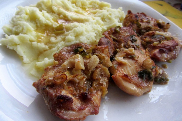 Šťavnaté kuracie plátky na cesnaku s grill horčicou - obrázok 4