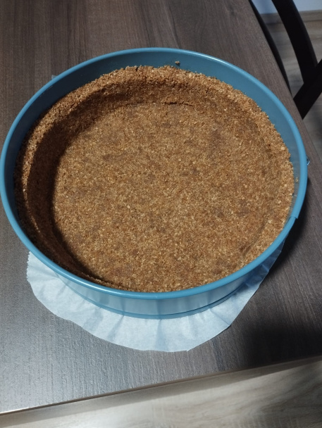 Jablkový cheesecake so škoricovou mrveničkou (fotorecept) - obrázok 1