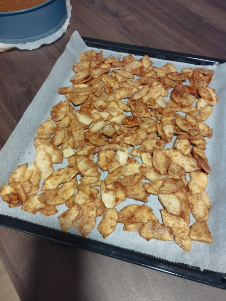 Jablkový cheesecake so škoricovou mrveničkou (fotorecept) - obrázok 2