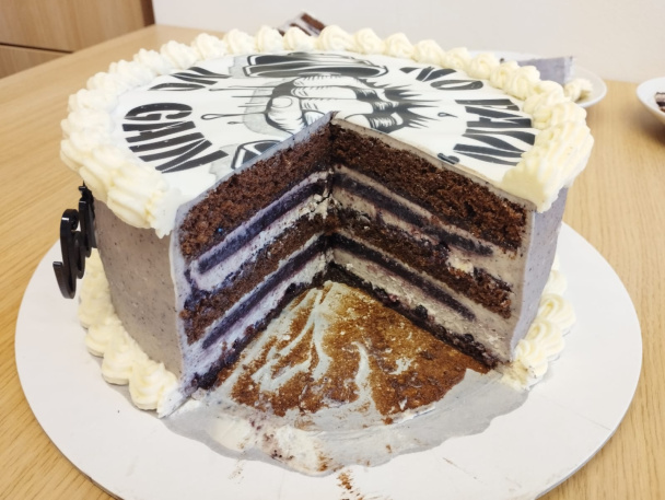 Čučoriedková torta so želé vkladom - obrázok 10