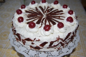 Schwarzwaldská torta (fotorecept) - obrázok 12