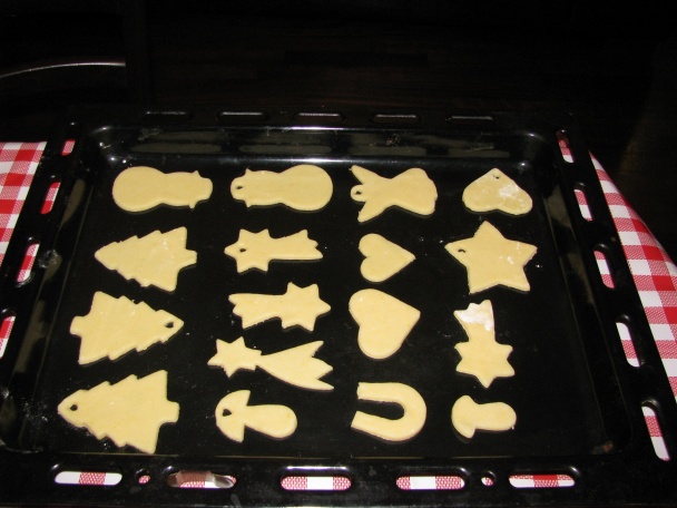 Adventný kalendár z keksov (fotorecept) - obrázok 1