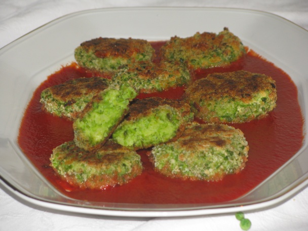 Hráškové fašírky na paradajkovej omáčke (fotorecept) - obrázok 5