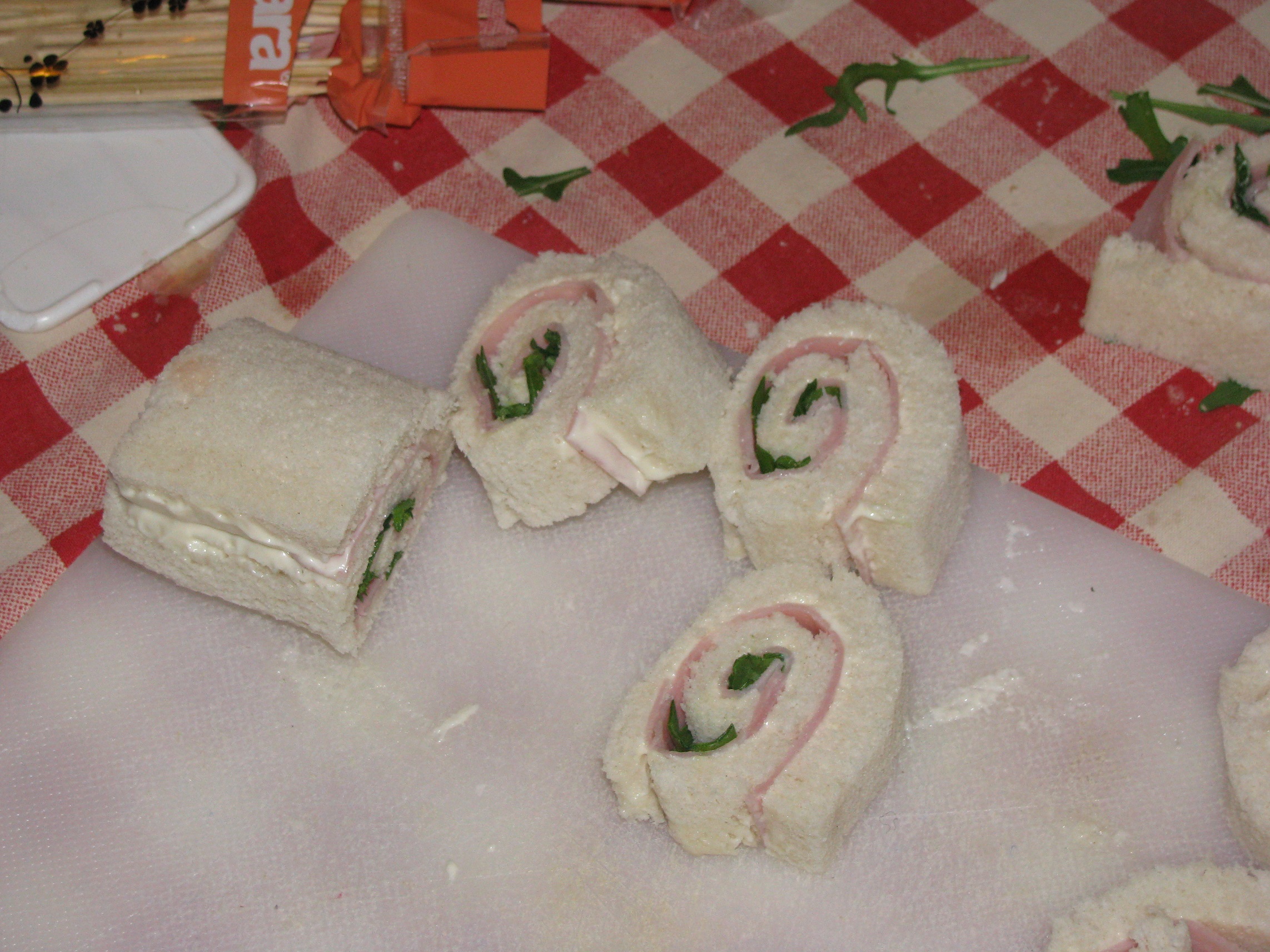 Ježko s chlebovými roládkami (fotopostup) - obrázok 4