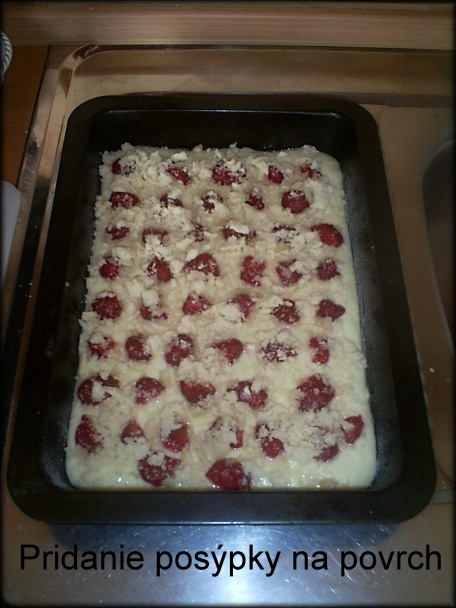 Rýchly koláč s jahodami. - obrázok 3