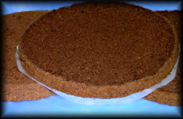 Torta so šľahačkou a hroznom - obrázok 1