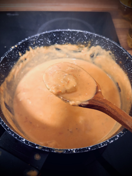 Špagety s kuracím mäsom a paradajkovo-syrovou omáčkou (fotorecept) - obrázok 6