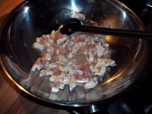 Kuracia pochúťka vo woku (fotorecept) - obrázok 3