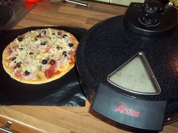 Pizza v zapekáči na pizzu (fotorecept) - obrázok 11